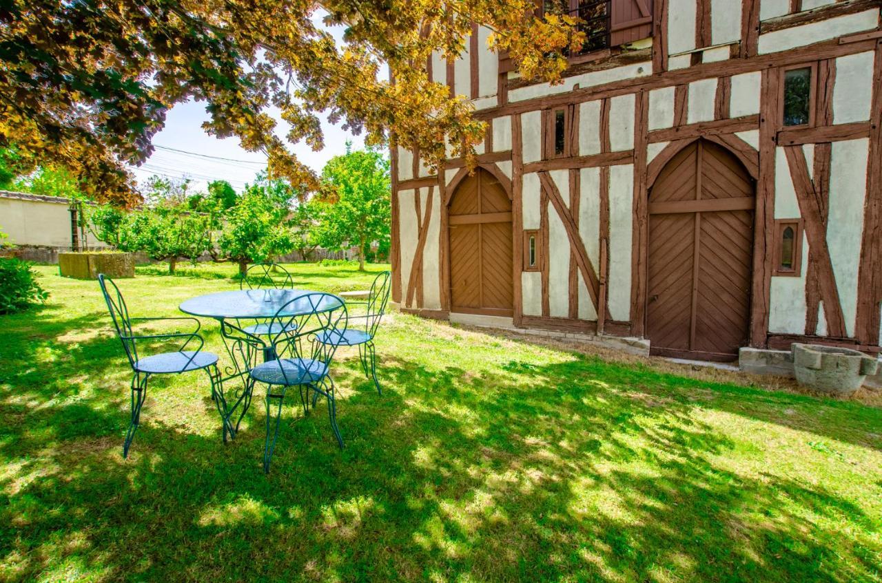La Maison T&M Dosches Bagian luar foto