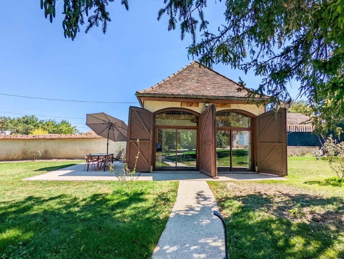 La Maison T&M Dosches Bagian luar foto